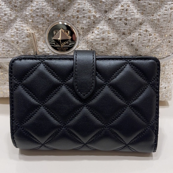 Kate Spade Carey Medium Compartment Bifold Wallet
COLOR: Black
NWT - Picture 14 of 16